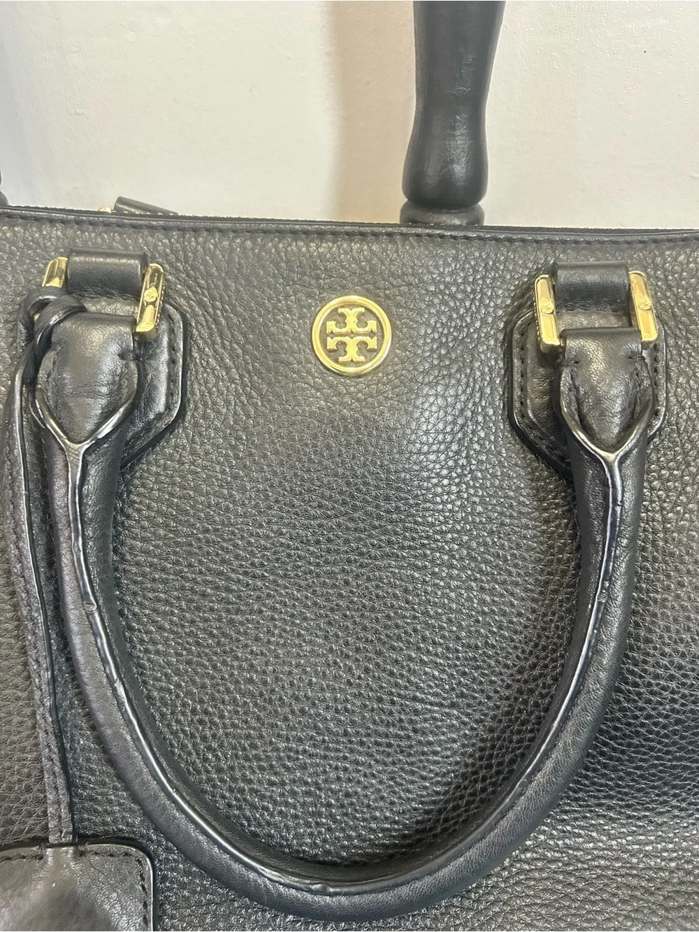 Tory Burch Black Pebbled Leather Satchel crossbody mint never used